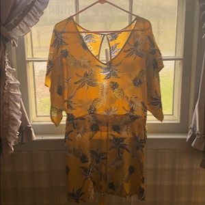 NWT Pineapple 🍍 mini dress/beach cover up